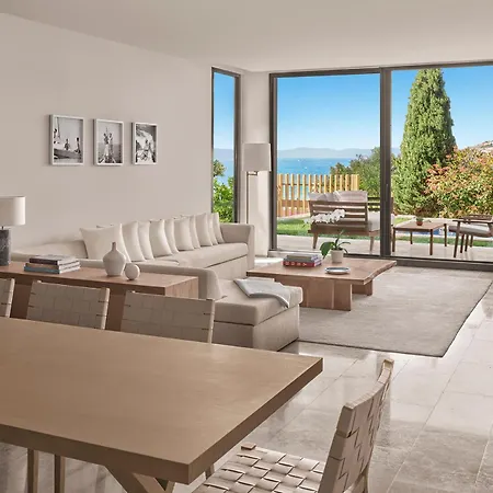 ホテル The Bodrum Edition 5*