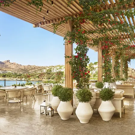 ホテル The Bodrum Edition 5*