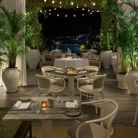 ホテル The Bodrum Edition 5*